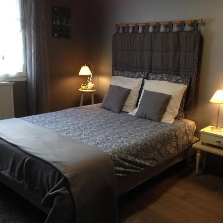 Chambre D'Hotes Hola 라발 외부 사진