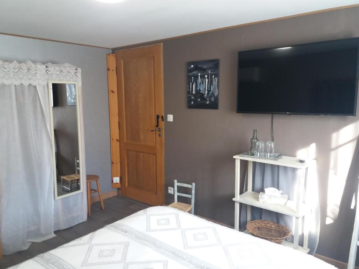 Chambre D'Hotes Hola 라발 외부 사진