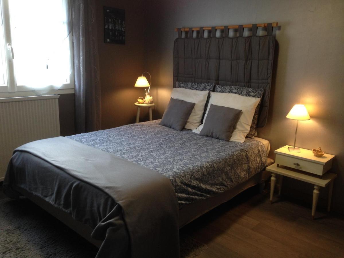 Chambre D'Hotes Hola 라발 외부 사진